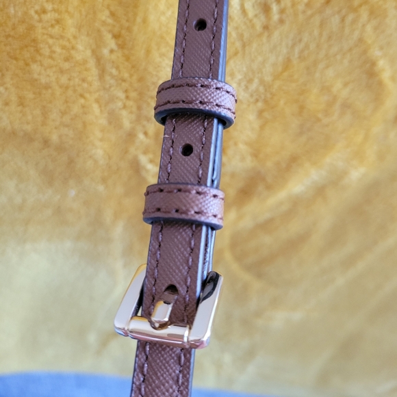 Michael Kors Cindy Dome Large crossbody - Picture 6 of 7